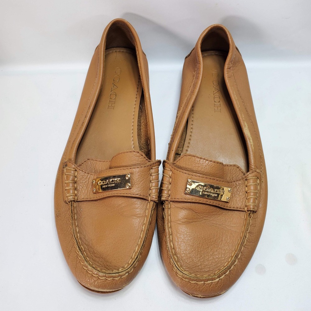 Coach Fredrica Loafers‎ Women 7.5B Tan Leather Gold Logo Driving Moccasins A5175 - Picture 2 of 8